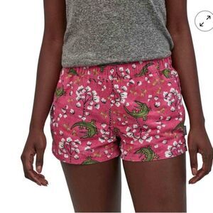 Patagonia Barely Baggie Shorts Womens Pink Alligator & Cotton Ball Sz XS